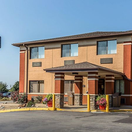 Quality Inn At Collins Road - Cedar Rapids Exterior foto