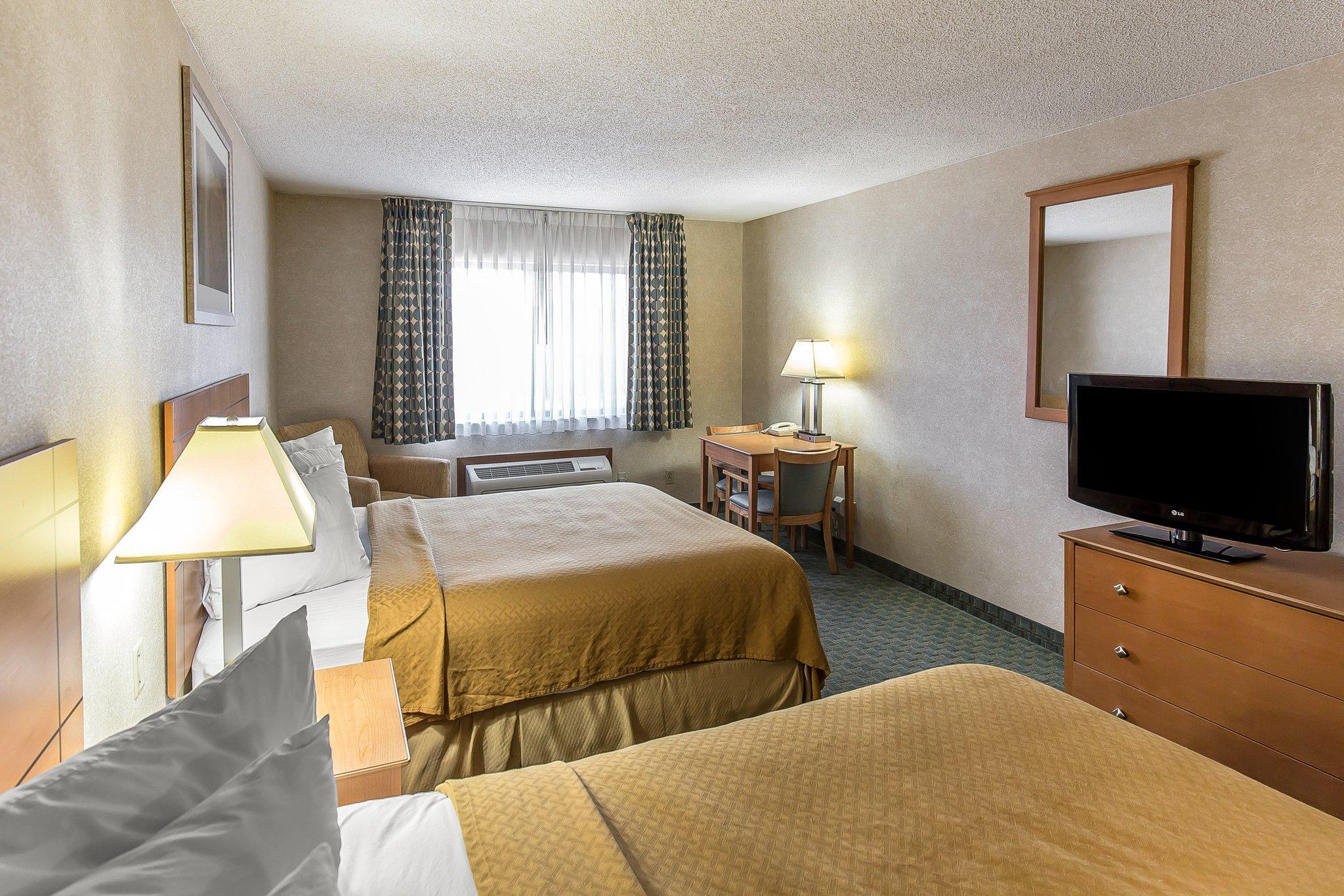 Quality Inn At Collins Road - Cedar Rapids Exterior foto