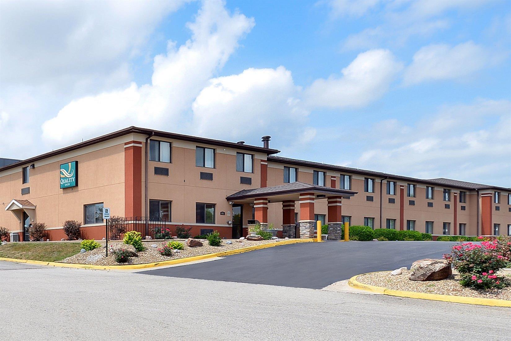 Quality Inn At Collins Road - Cedar Rapids Exterior foto